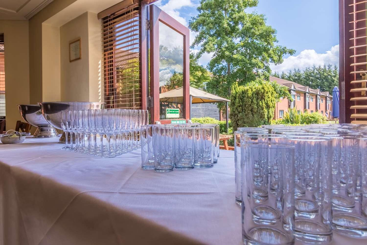 Best Western Rockingham Forest Hotel コービー エクステリア 写真