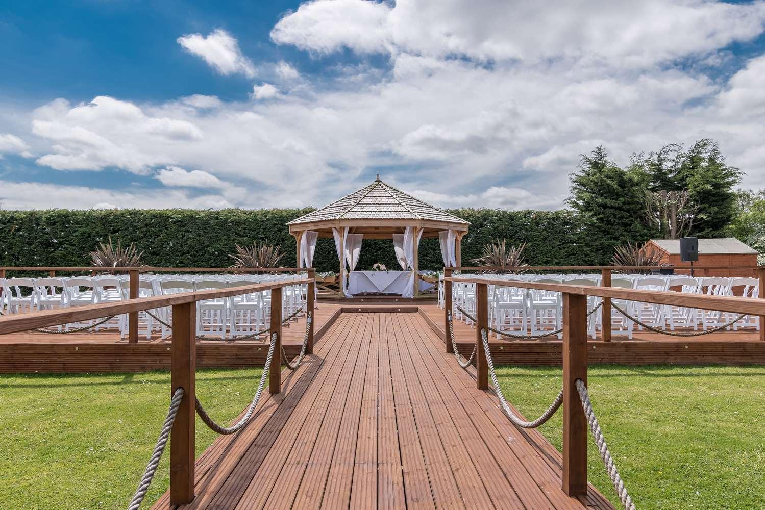 Best Western Rockingham Forest Hotel コービー エクステリア 写真