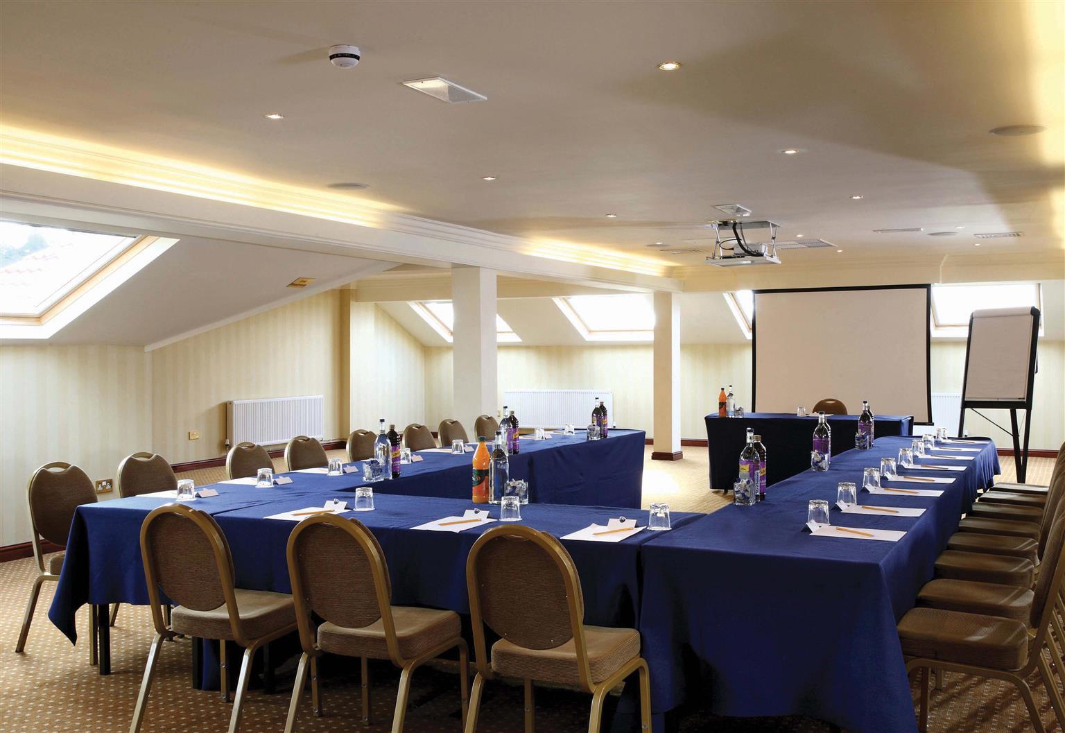 Best Western Rockingham Forest Hotel コービー エクステリア 写真